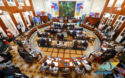 La commission ad hoc en charge des évolutions institutionnelles et statutaires poursuit ses travaux en concertation avec la société civile et le gouvernement
